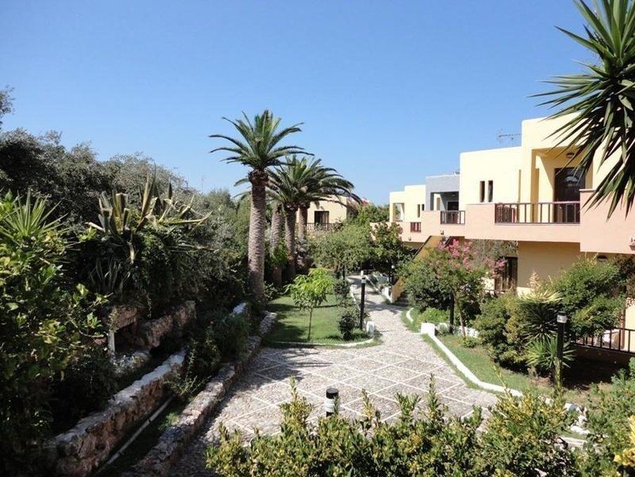 Aparthotel Pergamos Village 2*