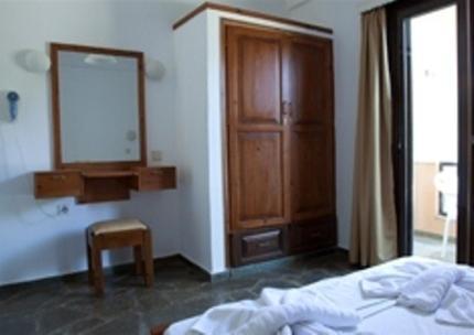 Aparthotel Pergamos Village 2*