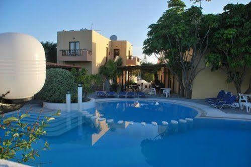 Pergamos Village 2*