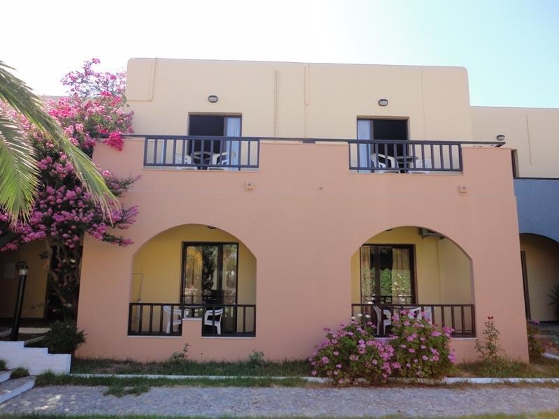 Pergamos Village Aparthotel 2*