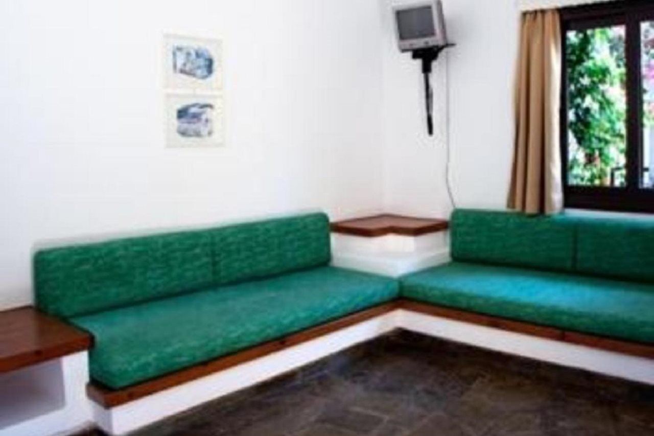 Pergamos Village 2*